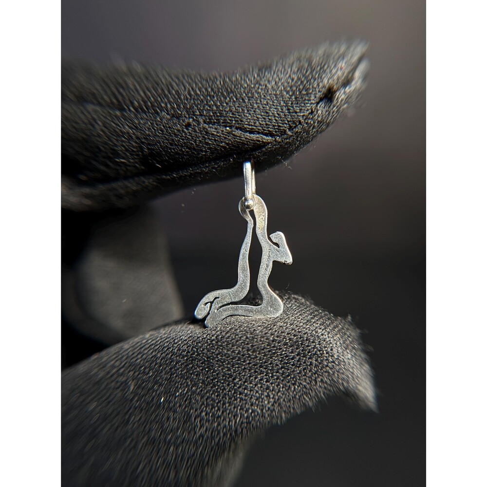 Remember Me Sterling Silver Praying Figure Pendant Charm - Picture 10 of 12